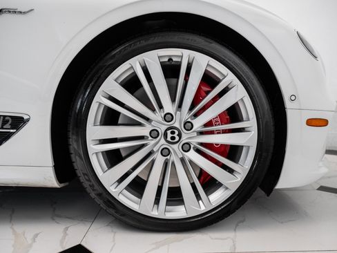 Used 2023 Bentley Continental GT Speed image 15