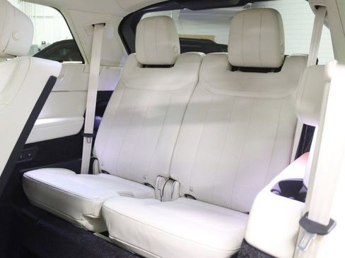 Used 2023 Land Rover Range Rover Long Wheelbase Autobiography image 36