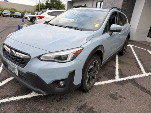 Used 2022 Subaru Crosstrek 2.5i Limited w/ Moonroof Package 1 AWD/4WD image 3
