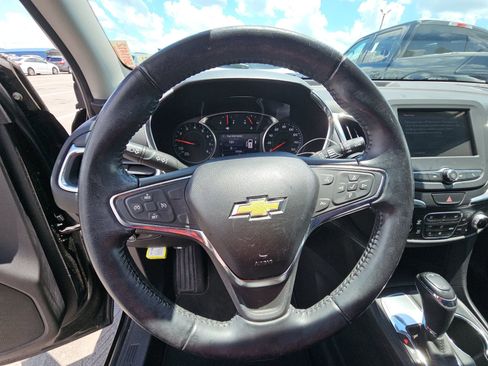 Used 2019 Chevrolet Equinox LT FWD image 10