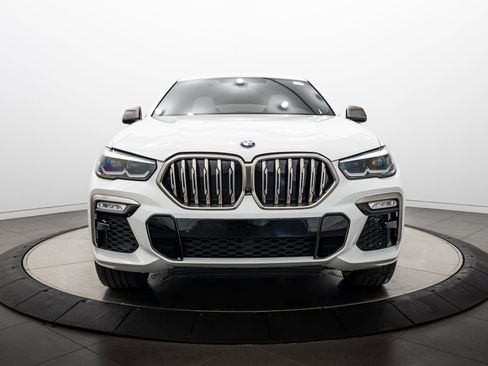 Used 2020 BMW X6 M50i w/ Luxury Seating Package AWD/4WD image 26