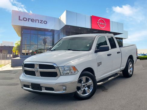 Used 2019 RAM 1500 Tradesman w/ Tradesman SXT Package RWD image 1
