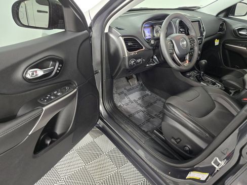 Used 2022 Jeep Cherokee Limited image 17
