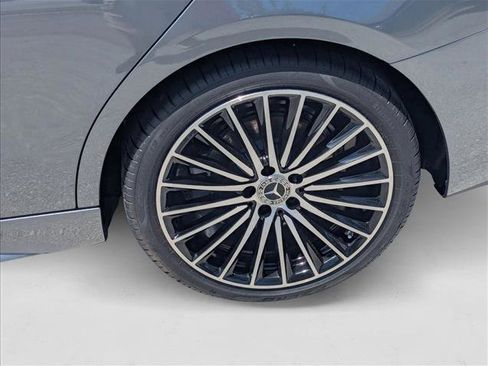 New 2025 Mercedes-Benz C 300 Sedan image 9