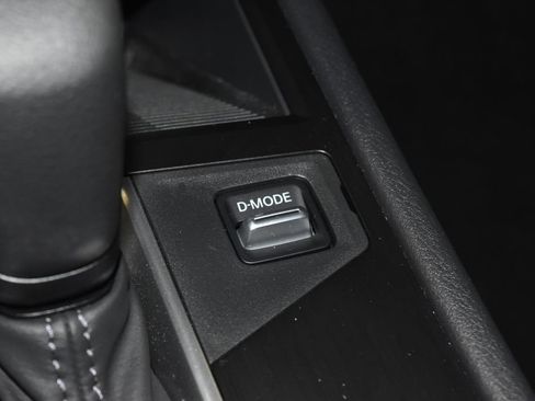 Used 2025 Nissan Kicks SV image 15