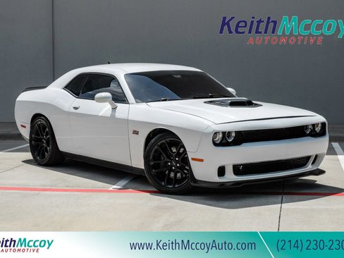 Used 2018 Dodge Challenger R/T Scat Pack RWD image 1