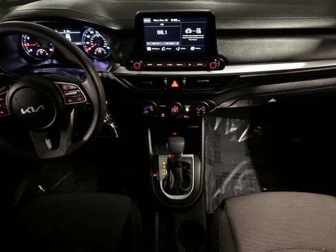 Used 2023 Kia Forte LXS image 12