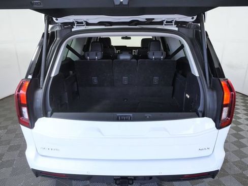 Certified 2025 Ford Expedition Max Active AWD/4WD image 9