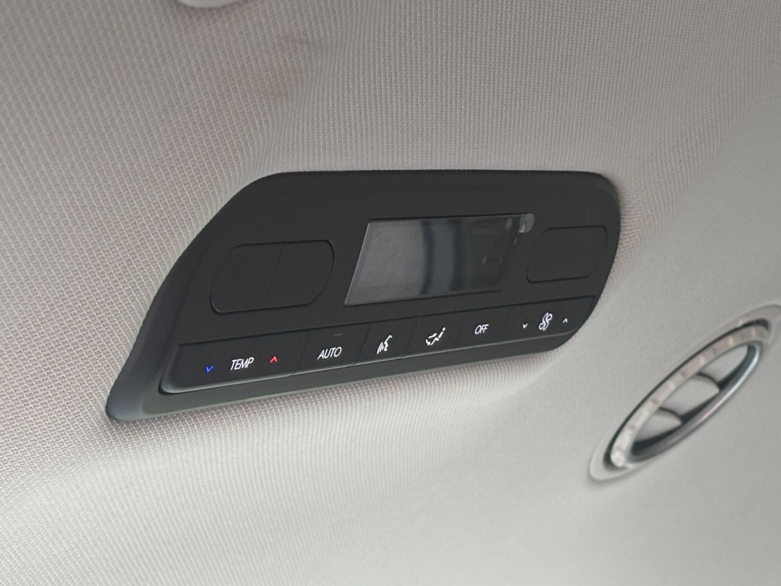 Used 2026 Hyundai Palisade SEL FWD image 25