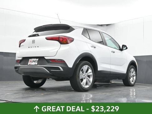 Used 2025 Buick Encore GX Preferred AWD/4WD image 33