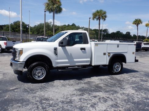 Used 2018 Ford F250 XL w/ XL Value Package AWD/4WD image 2