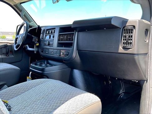 New 2025 Chevrolet Express 2500 w/ Enhanced Convenience Package RWD image 9