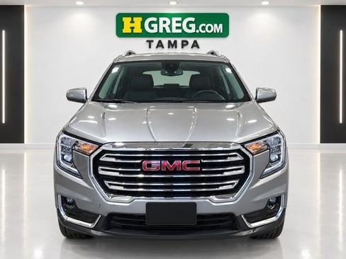Used 2024 GMC Terrain SLT FWD image 4