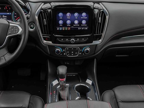 Used 2024 Chevrolet Traverse RS w/ LPO, Floor Liner Package image 11