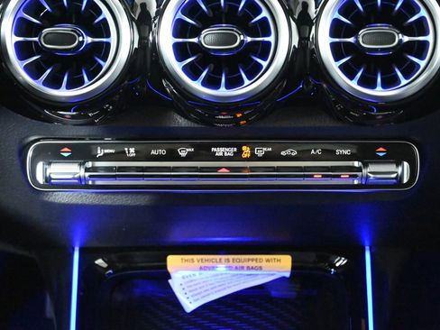 Certified 2026 Mercedes-Benz GLB 250 4MATIC image 18