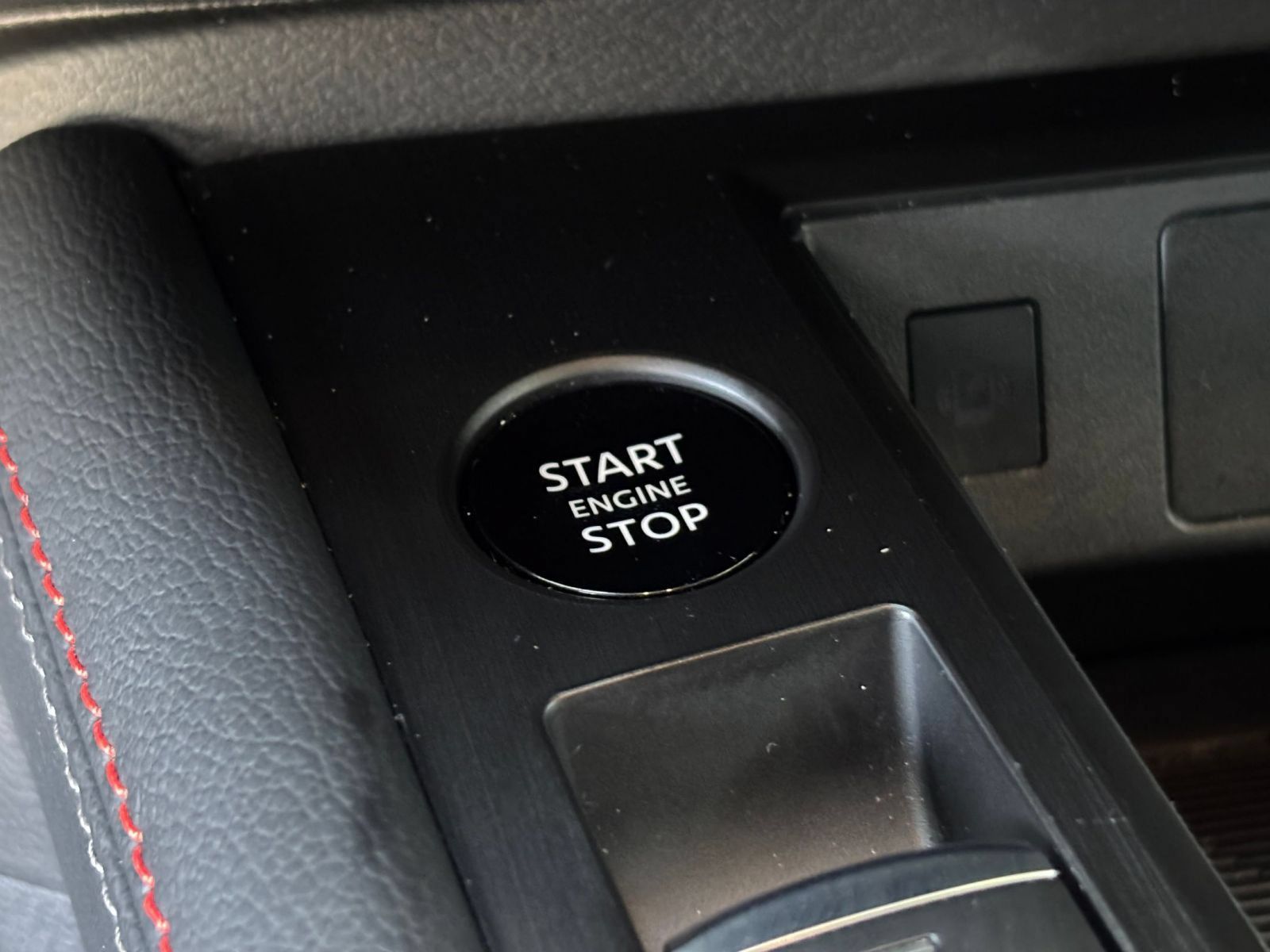 Used 2026 Nissan Kicks SR FWD image 21
