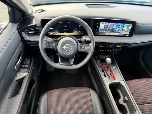 New 2026 Nissan Kicks SR w/ Illumination Package image 18