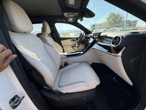 Used 2026 Mercedes-Benz GLC 300 4MATIC image 19