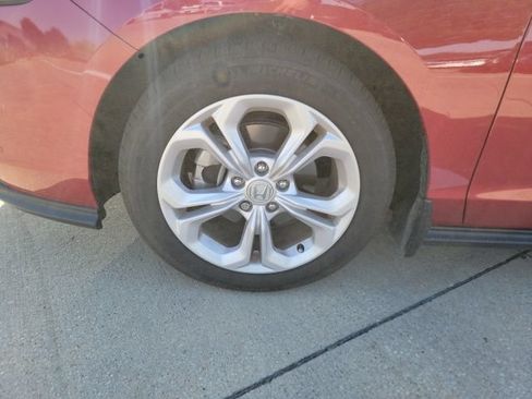 Used 2025 Honda Accord LX image 9