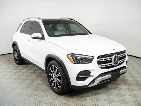 Used 2025 Mercedes-Benz GLE 450e 4MATIC image 26