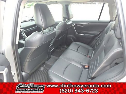 Used 2025 Toyota RAV4 XLE Premium image 22