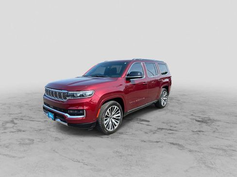 Used 2023 Jeep Grand Wagoneer Series III AWD/4WD image 4