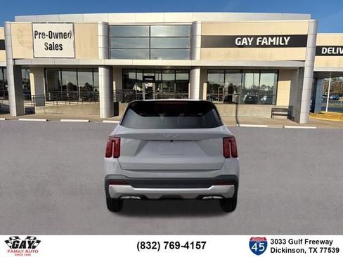 Certified 2026 Kia Sorento S FWD image 5