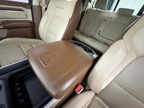 Used 2019 RAM 1500 Laramie AWD/4WD image 36