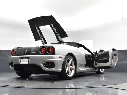 Used 2001 Ferrari 360 Spider RWD image 28