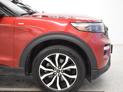 Used 2023 Ford Explorer ST-Line w/ Class IV Trailer Tow Package AWD/4WD image 13