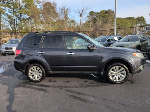 Used 2012 Subaru Forester 2.5X Limited image 11