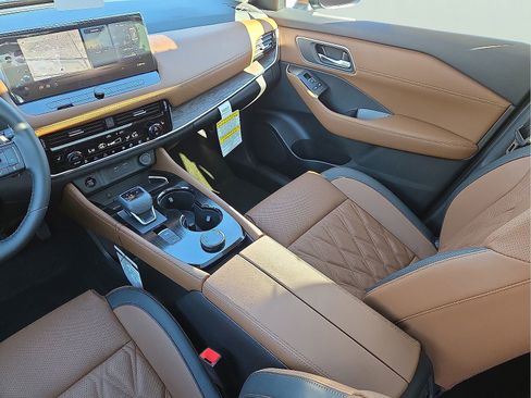 New 2026 Nissan Rogue Platinum w/ Platinum Premium Package image 12