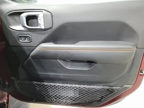 Used 2021 Jeep Gladiator Mojave w/ Dual Top Group image 48