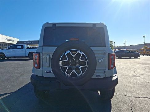 New 2025 Ford Bronco Outer Banks image 6