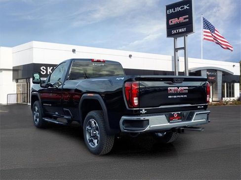 New 2026 GMC Sierra 2500 SLE image 3