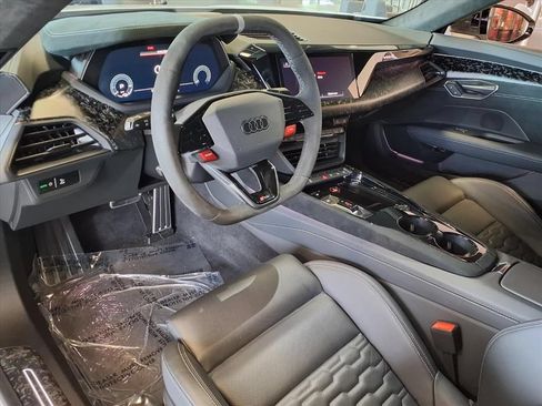 Used 2026 Audi RS e-tron GT performance AWD/4WD image 16