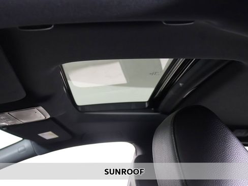 Used 2023 Honda Odyssey Sport image 3
