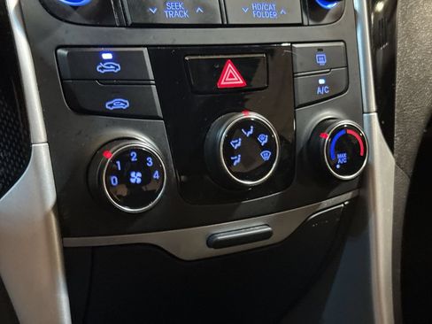 Used 2014 Hyundai Sonata SE FWD image 16