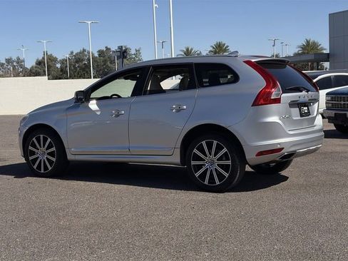 Used 2017 Volvo XC60 T6 Inscription w/ Preferred Option Package image 8