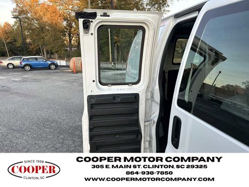 Used 2023 Chevrolet Express 2500 w/ Driver Convenience Package image 21