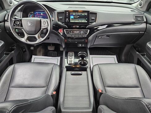Used 2020 Honda Pilot Touring image 12