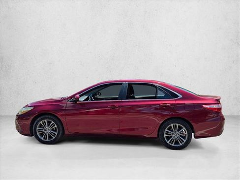 Used 2016 Toyota Camry SE FWD image 5