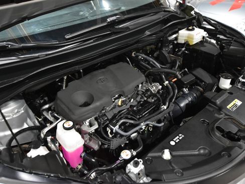 Used 2022 Toyota Sienna XLE image 52