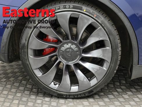 Used 2021 Tesla Model Y Performance image 27