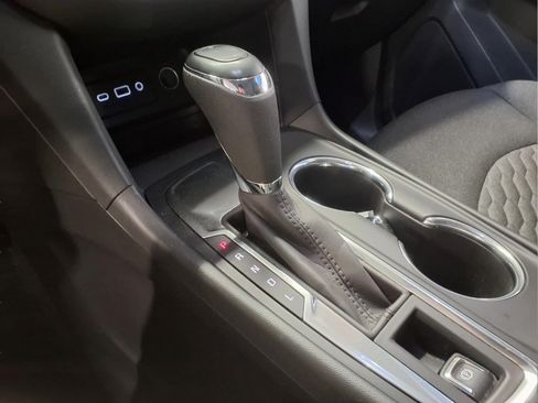 Certified 2020 Chevrolet Equinox LT w/ Driver Convenience Package FWD image 18