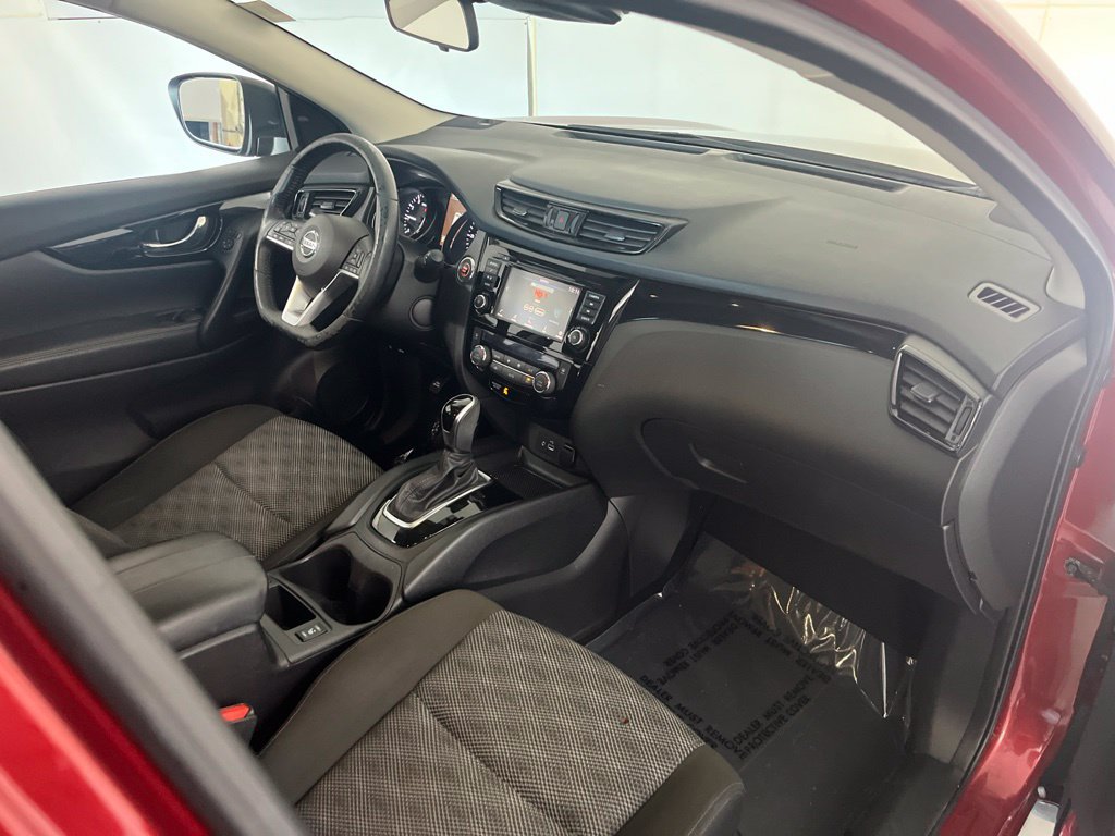 Used 2022 Nissan Rogue Sport SV AWD/4WD image 23