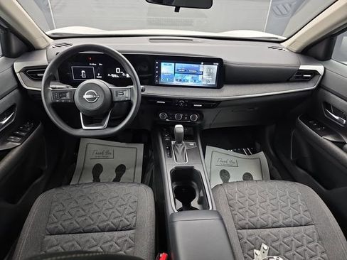 Used 2025 Nissan Kicks SV image 21