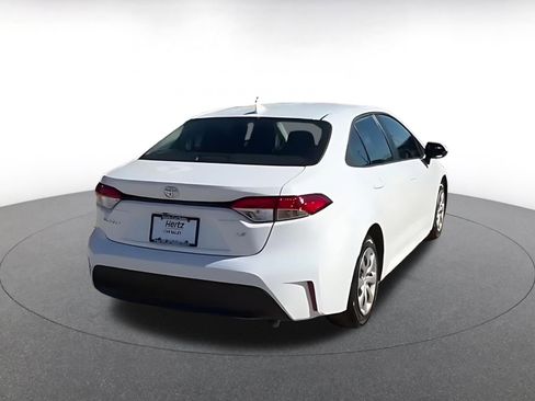 Used 2025 Toyota Corolla LE image 12