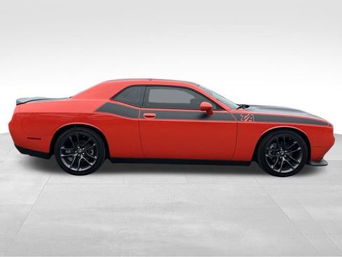 Used 2023 Dodge Challenger R/T w/ T/A Package image 8