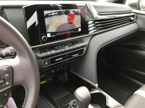 Certified 2025 Toyota Camry SE AWD/4WD image 18